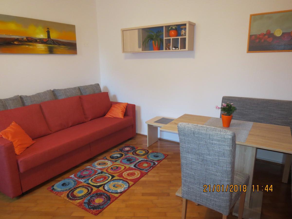 Apartments Vila Marija イゾラ エクステリア 写真